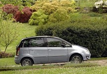 De meest Eco-Chique mini mpv heeft nu Start-Stop en DFN