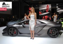 Lamborghini Sesto Elemento live in Parijs