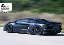 Nieuwe Lamborghini Aventador als evolutie van de Murciélago