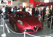 Alfa Romeo 4C live op de Mille Miglia vanuit Brescia