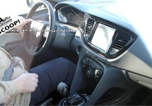 Interieur nieuwe Dodge indicatie voor toekomstige Fiat sedan