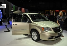 Lancia Voyager nu ook in Silver en Platinum uitvoeringen