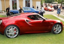 Alfa Romeo 4C kleurt Rosso Competizione op Villa d’Este