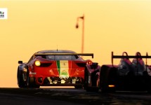 24 uur van Le Mans kleurt Ferrari-rood