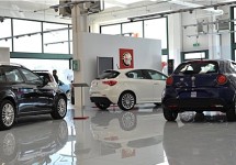 Steeds meer Italiaanse dealers doen het licht uit