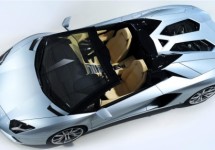 Lamborghini toont de Aventador LP 700-4 Roadster