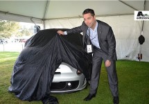 Leuk eco-vriendelijk moddergevecht tussen Fiat en Nissan