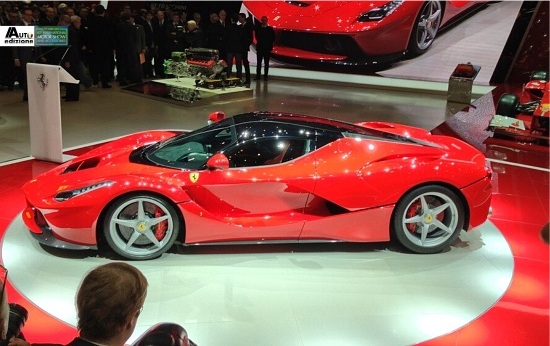 LaFerrari foto