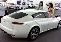 Eerste plaatjes Alfa Romeo topmodel binnenkort al?