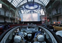 Unieke drive-in met Fiat 500 Cabrio in Parijs geopend