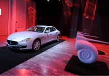 Geluid van de Maserati Quattroporte centraal tijdens Seven Notes
