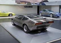 Vliegende start voor vernieuwd Alfa Romeo museum Arese