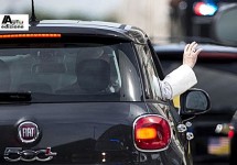 Pauselijke Fiat 500L wordt geveild