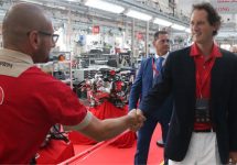 Stevige bonussen voor Ferrari werknemers