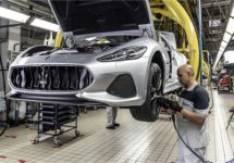 Laatste Maserati GranTurismo van de band gerold