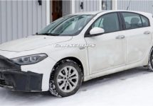 FCA test updates Tipo en Ghibli in de sneeuw