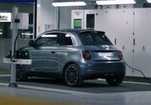 FCA start tweede serie ‘What’s behind’