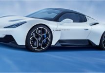 Maserati MC20 mooiste supercar van het jaar 2021