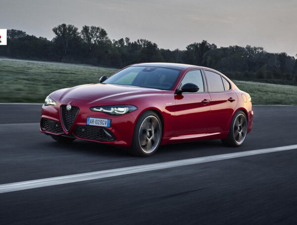 Alfa Romeo Giulia is “4WD Car of the Year”