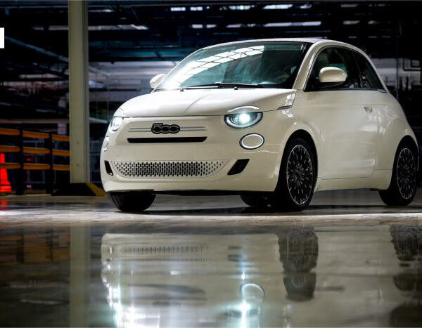 FIAT 500 Hybrid klaar voor levering