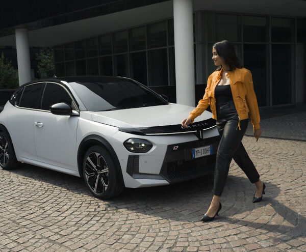 Hybride Lancia Ypsilon HF Line met 145 pk in de pijplijn