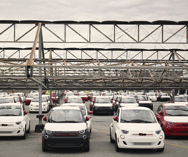 Lage vraag FIAT 500 blijft zorgen voor weinig productiviteit Mirafiori
