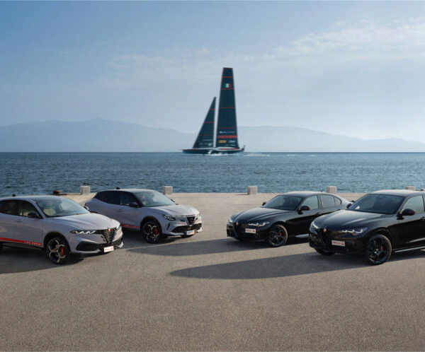Alfa Romeo geeft heel gamma Luna Rossa jasje